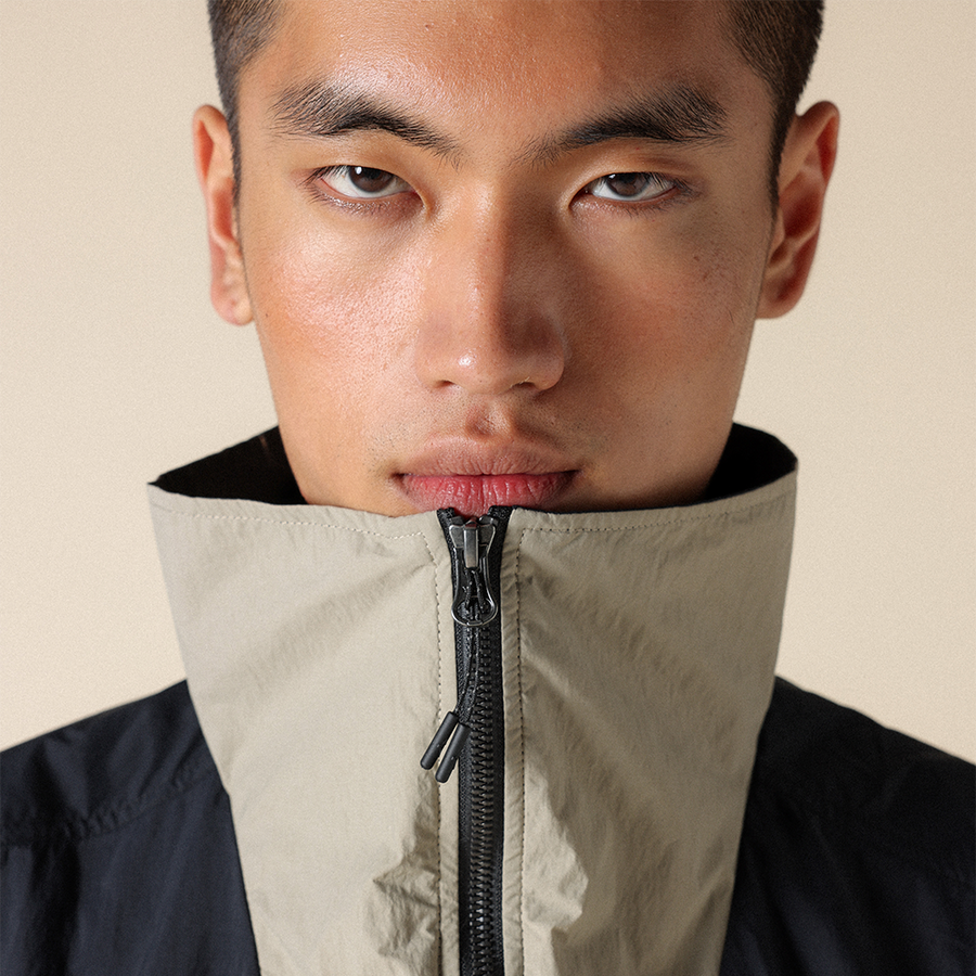 Mizuno WR Light Windbreaker Black / Beige
